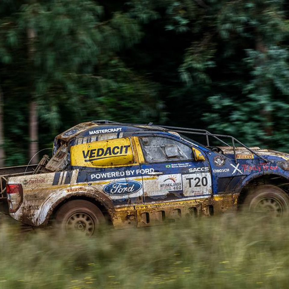 Dupla do X Rally Team vai ao pdio na frica do Sul